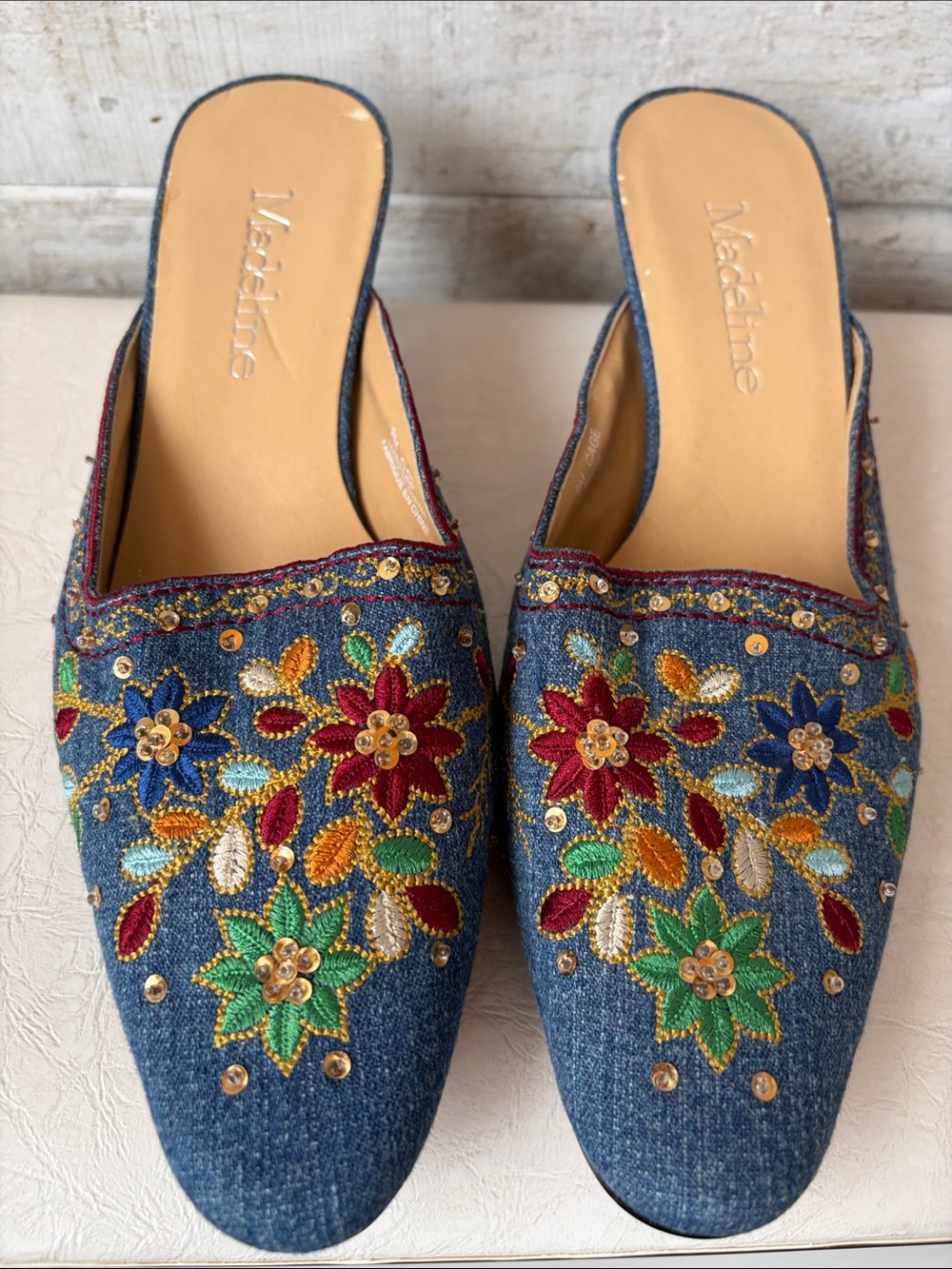 NWOT floral embroidered kitten heel slides - Picture 2 of 7